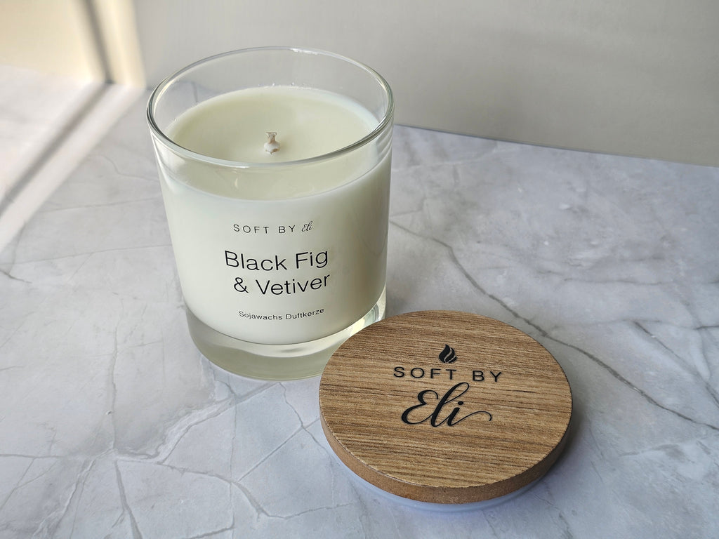 Black Fig & Vetiver – Vela de Soja com Tampa de Madeira 220g