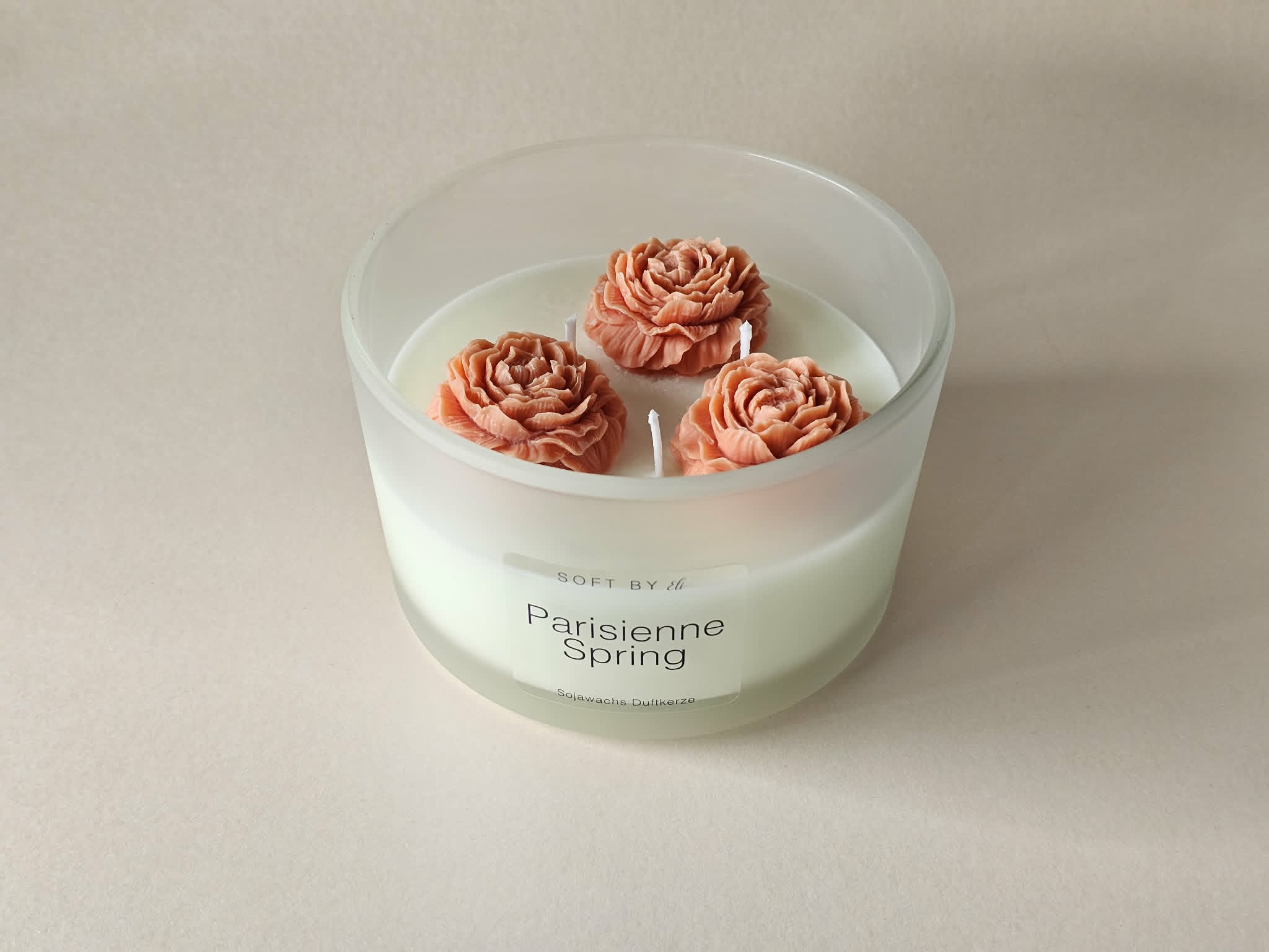 Vela Floral Premium em Cera de Soja – Parisienne Spring 400g
