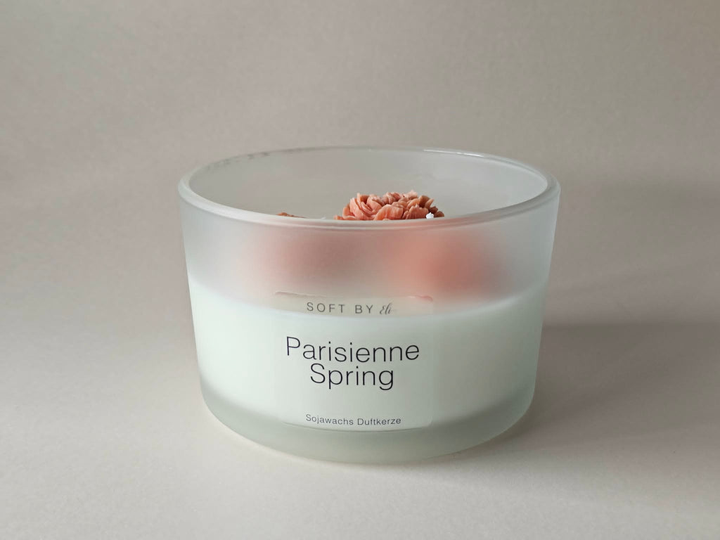 Vela Floral Premium em Cera de Soja – Parisienne Spring 400g
